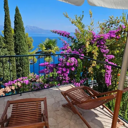 Villa Trpanj アパート トゥルパニ