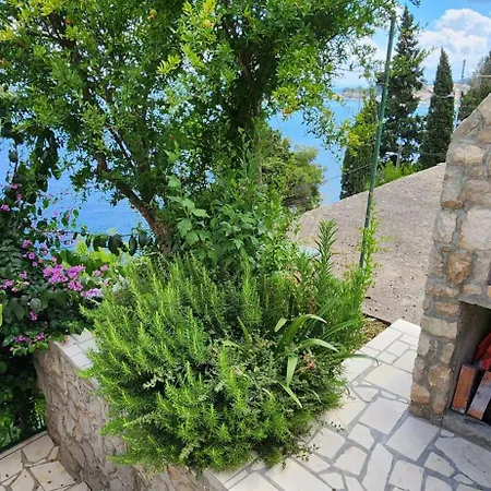 Villa Trpanj *